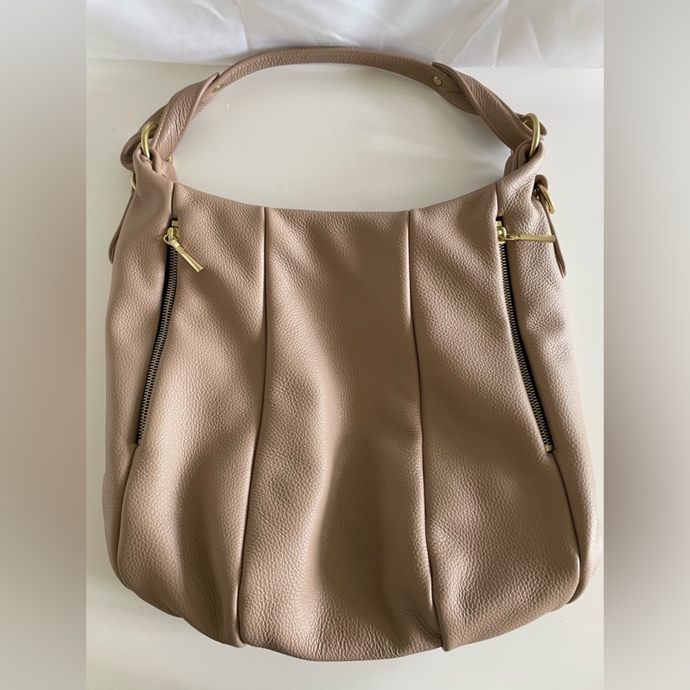 Opelle Lotus bag in Beach (custom order)